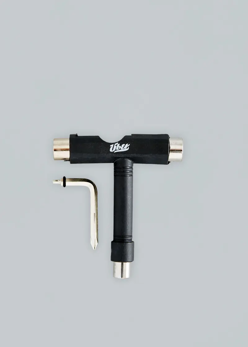 Über Skateboard T-Tool